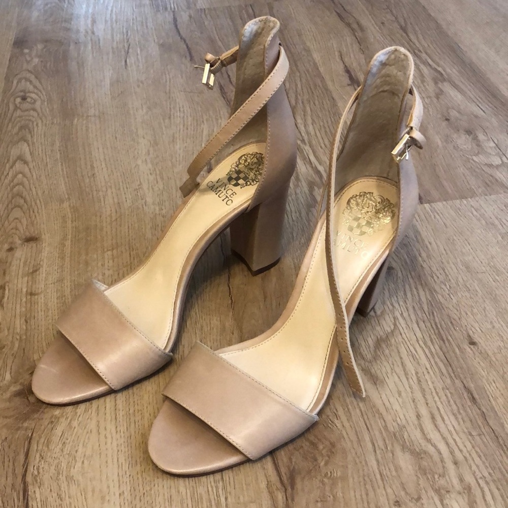 Beige Vince Camino heels